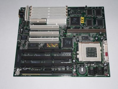 Лот: 16185692. Фото: 1. MB PCChips M507 Ретро. Материнские платы