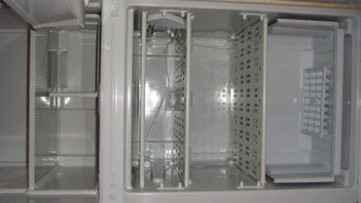 Лот: 4970706. Фото: 1. холодильник indesit SB1670. Холодильники, морозильные камеры