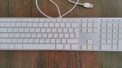 Лот: 7145271. Фото: 1. Клавиатура Apple Wired Keyboard... Клавиатуры и мыши