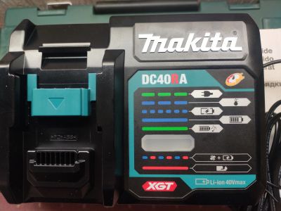 Лот: 18400768. Фото: 1. Зарядное устройство Makita DC40RA... Зарядные устройства, блоки питания для бытовой техники