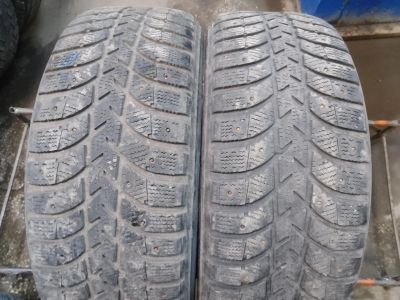 Лот: 21220322. Фото: 1. 2шт 215-60-16 Bridgestone Ice... Шины