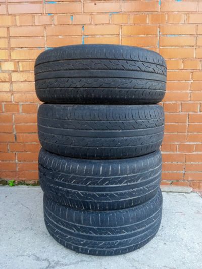 Лот: 23533302. Фото: 1. Toyo extensa H/P 215/55R17. Шины