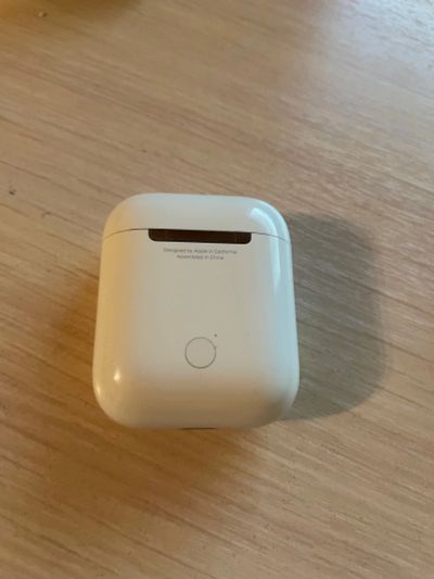Лот: 18625088. Фото: 1. AirPods. Наушники, гарнитуры