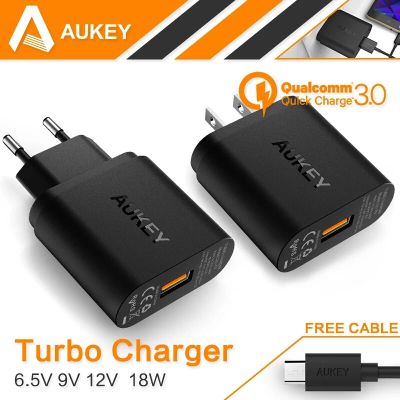 Лот: 8102009. Фото: 1. Aukey Quick Charge 3.0. Зарядные устройства, блоки питания, адаптеры сетевые для смартфонов