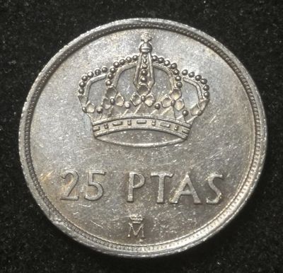 Лот: 24570370. Фото: 1. 25 песет 1982 года. Испания. Блеск. Европа