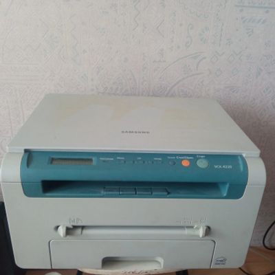 Лот: 20586137. Фото: 1. МФУ Samsung SCX-4220. МФУ и копировальные аппараты