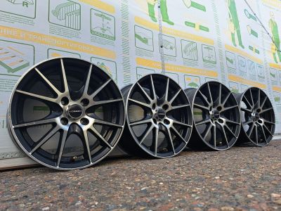 Лот: 25704937. Фото: 1. Комплект Оригинальных Литых дисков... Диски