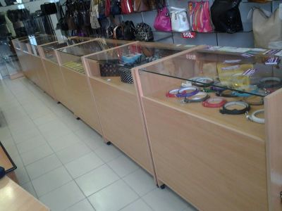 Лот: 4826648. Фото: 1. продам торговое оборудование кожгалантерея... Торговое