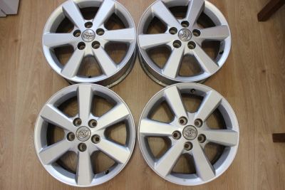 Лот: 10409042. Фото: 1. литье r16 toyota. Диски