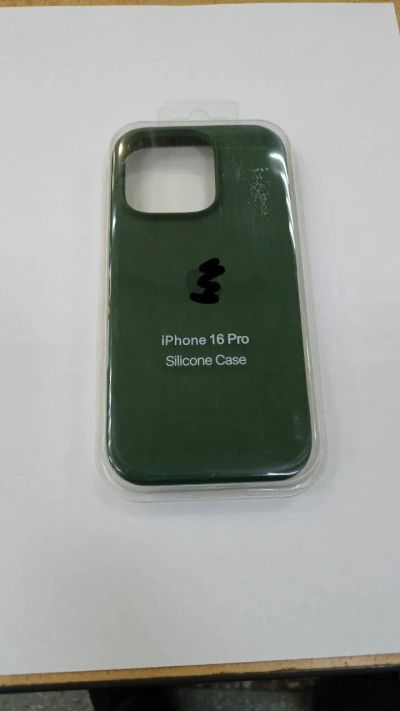 Лот: 25525866. Фото: 1. Защитный чехол Iphone 16 Pro силиконовый... Чехлы, бамперы
