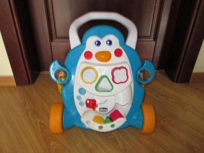 Лот: 8030640. Фото: 1. ходунки Пингвин chicco. Ходунки, прыгунки, качели