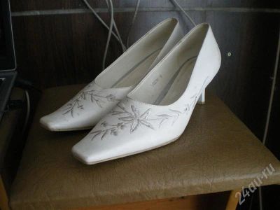 Лот: 315785. Фото: 1. Туфли свадебные разм. 39. Другое (свадебная мода)