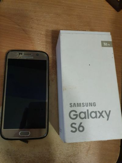 Лот: 14373975. Фото: 1. Samsung galaxy s6 32gb platinum. Смартфоны