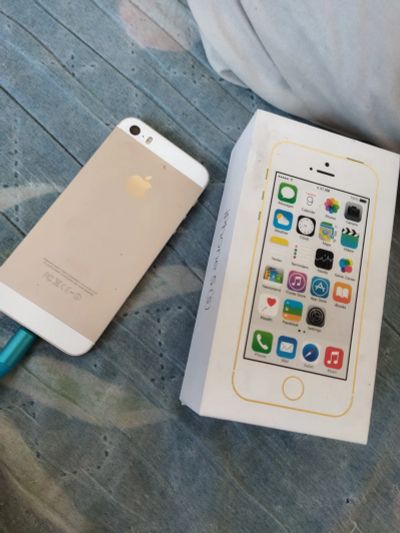Лот: 19849388. Фото: 1. Iphone 5s 16gb. Смартфоны