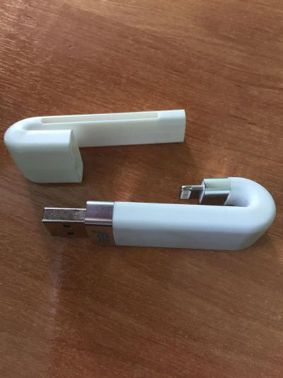 Лот: 9667880. Фото: 1. Флешка leef iBridge 32gb. USB-флеш карты