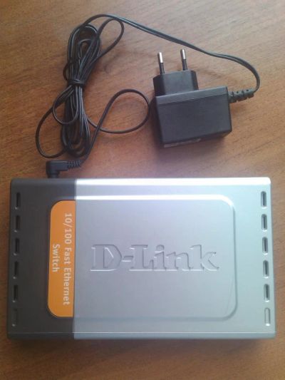 Лот: 5316289. Фото: 1. D-LINK DES-2108. Маршрутизаторы (роутеры)