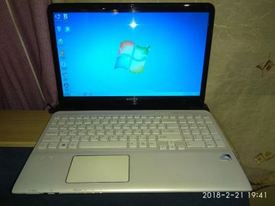 Лот: 11076050. Фото: 1. Ноутбук SONY SVE1512G1RW. Ноутбуки