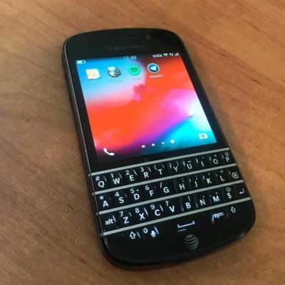 Лот: 12749399. Фото: 1. Blackberry Q10 LTE. Смартфоны