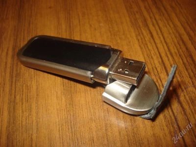 Лот: 820495. Фото: 1. Флешка. Почти 32Gb. USB-флеш карты