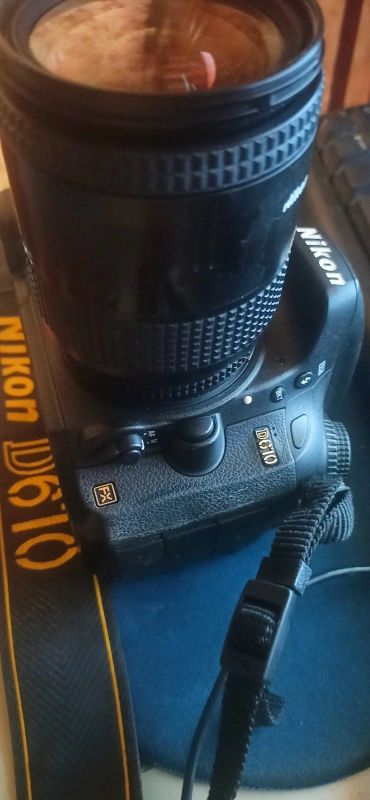 Лот: 16496769. Фото: 1. Nikon d610 с объективом 35-135... Цифровые зеркальные