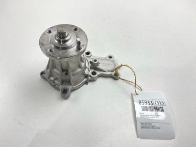 Лот: 22634865. Фото: 1. Помпа Toyota Cresta 1994 1610079116... Двигатель и элементы двигателя