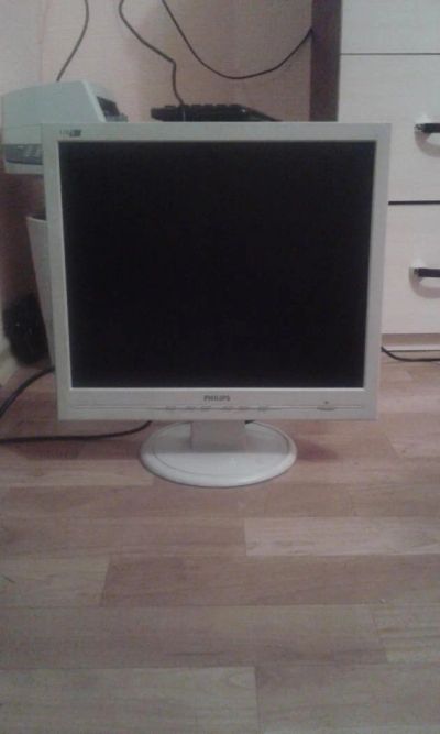 Лот: 8320885. Фото: 1. монитор Philips 170s, диагональ... ЖК-мониторы
