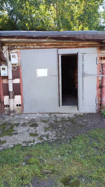 Лот: 25740146. Фото: 1. Гараж в зеленой роще. Гаражи, парковочные места