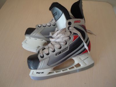 Лот: 11602391. Фото: 1. Коньки хоккейные, Nike bauer... Коньки