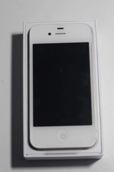 Лот: 4898891. Фото: 1. Apple Iphone 4s 8GB. Смартфоны