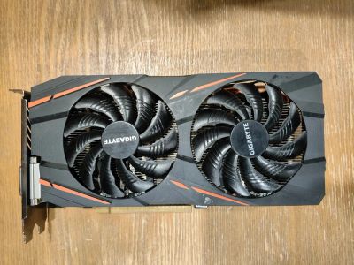 Лот: 20940297. Фото: 1. видеокарта AMD RX580 Gaming Gigabyte... Видеокарты