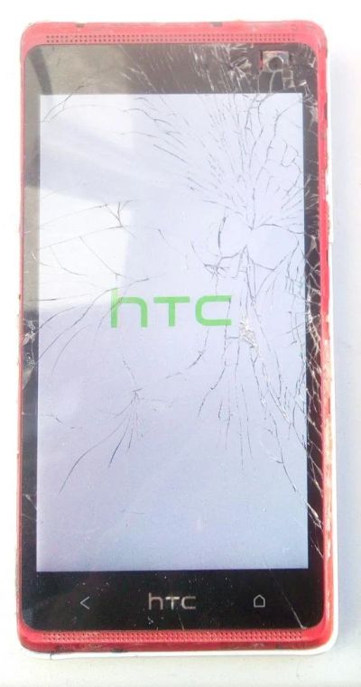 Лот: 11190021. Фото: 1. Смартфон HTC Desire 600 рабочий. Смартфоны