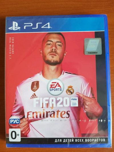 Лот: 14727562. Фото: 1. FIFA20 PS4. Игры для консолей