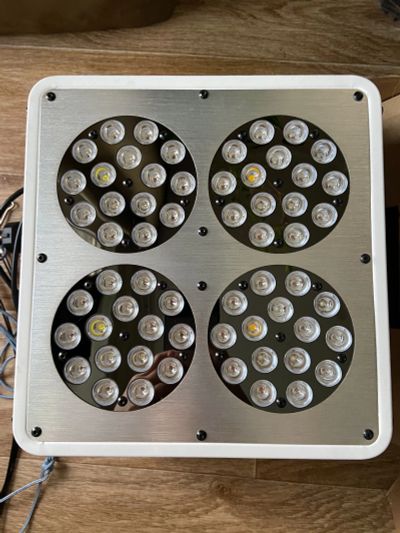 Лот: 20595140. Фото: 1. Светильник для растений Led light... Другое (комнатные растения и уход)