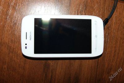 Лот: 2064874. Фото: 1. Nokia Lumia 710. Кнопочные мобильные телефоны