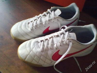 Лот: 1835706. Фото: 1. Бампы Nike tiempo белые с 500р. Кеды, кроссовки, слипоны