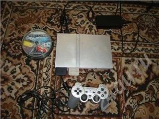 Лот: 464316. Фото: 1. Sony Playstation 2 серебряная... Игровые приставки, консоли