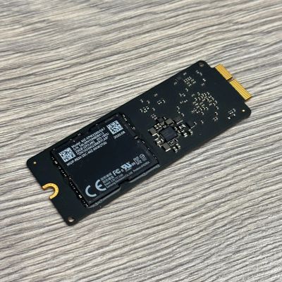 Лот: 20346393. Фото: 1. Оригинальный диск Apple SSD 256... SSD-накопители