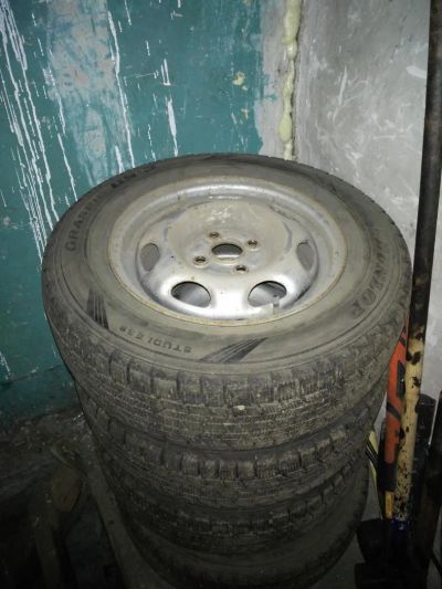 Лот: 8363554. Фото: 1. Зимние шины Dunlop Graspic DS3... Шины на дисках