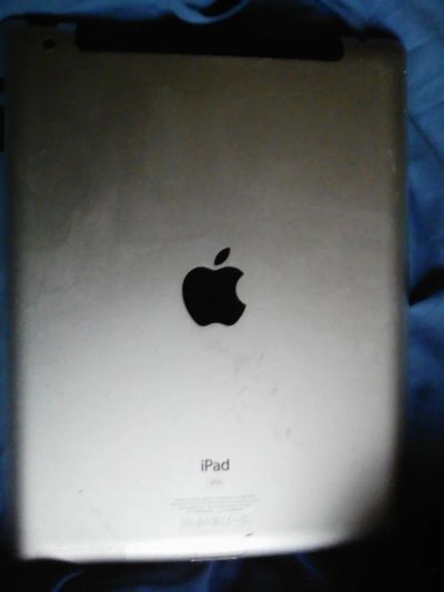 Лот: 11321639. Фото: 1. Ipad 2 gsm под восстановление. Планшеты