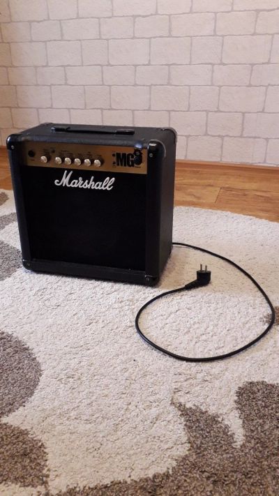 Лот: 16404041. Фото: 1. Marshall MG15. Гитарные эффекты и комбоусилители