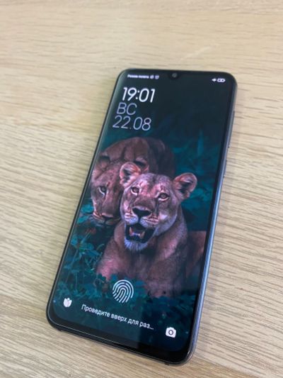 Лот: 17996000. Фото: 1. Xiaomi Mi 9 SE 128GB. Смартфоны
