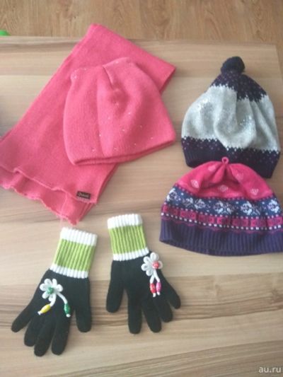 Лот: 15505537. Фото: 1. 3 шапки+шарф+перчатки. Головные уборы