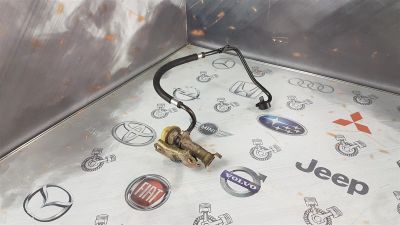 Лот: 23590792. Фото: 1. Регулятор давления топлива Toyota... Топливная система