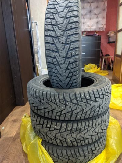 Лот: 24554170. Фото: 1. Зимняя резина 175*65*15, Hankook... Шины