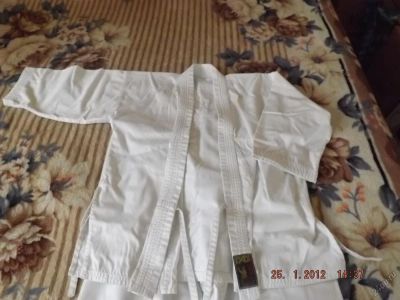Лот: 5755636. Фото: 1. Кимоно р.128. Другое (одежда и аксессуары)