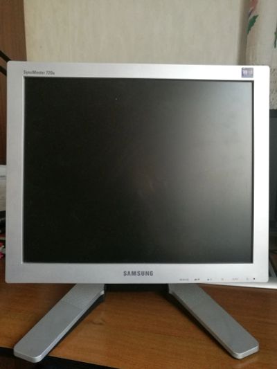 Лот: 14805798. Фото: 1. Samsung SyncMaster 720B монитор. ЖК-мониторы