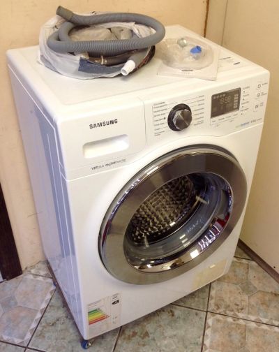 Лот: 12817005. Фото: 1. Стиральная машина Samsung WF1802XEC... Стиральные машины