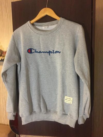 Лот: 10602853. Фото: 1. Свитшот Champion серый. Свитеры, толстовки, худи