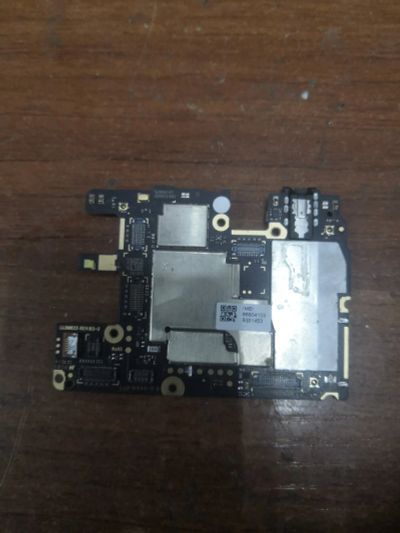 Лот: 20770685. Фото: 1. Основная плата Xiaomi Redmi S2. Микросхемы и платы