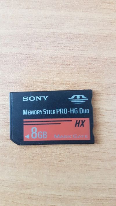 Лот: 15078244. Фото: 1. Флеш-карта Sony Memory Stick Pro... Запчасти для игровых приставок, консолей